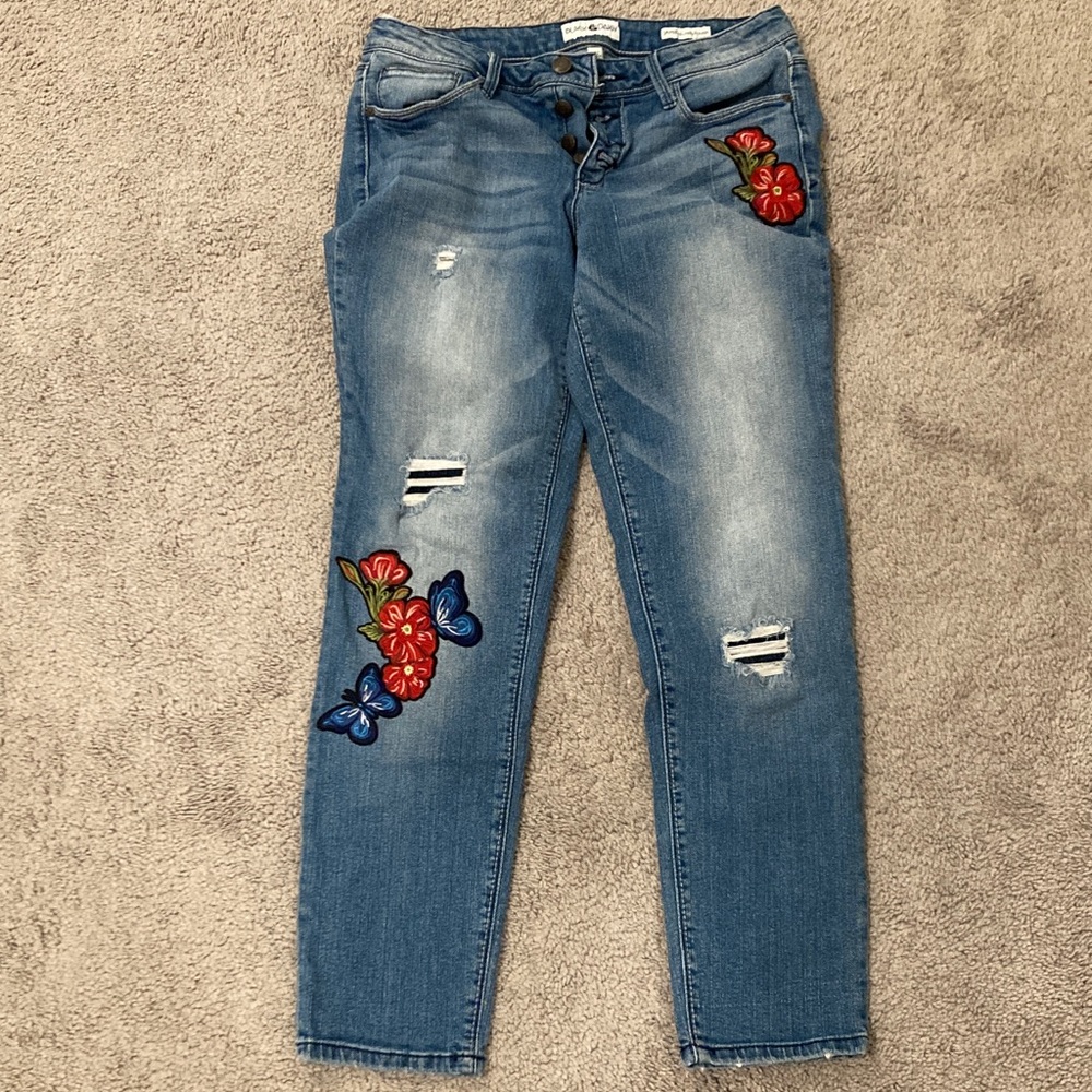 Daisy Blue Jeans with Red Floral Embroidery